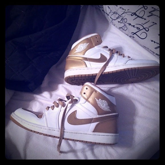 Jordan 1s from 2012 main image 3